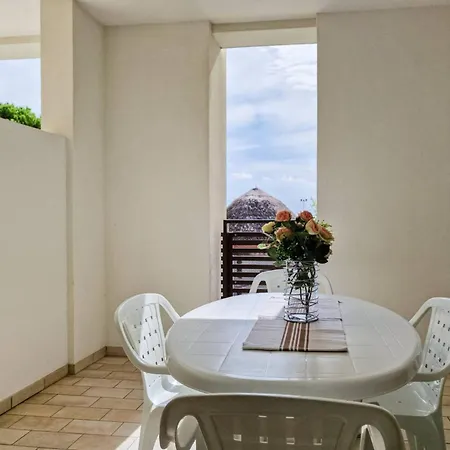 Apartman Family Retreat In A Beachfront With Pool *