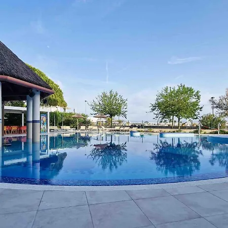 Apartman Family Retreat In A Beachfront With Pool Bibione