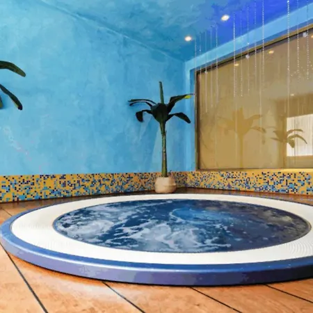 Family Retreat In A Beachfront With Pool Apartman Bibione